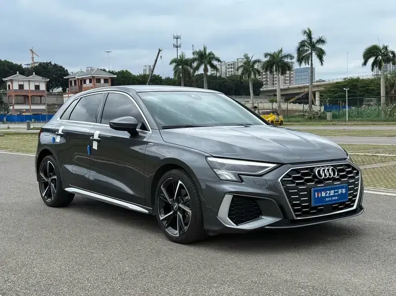 Audi A3 2022 Sportback 35 TFSI Fashion Sport — миниатюра 3