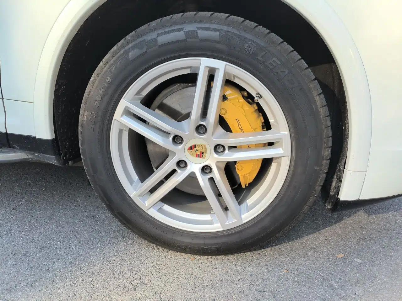 Porsche Cayenne 2013 3.6L automatic transmission U.S. specification — миниатюра 8