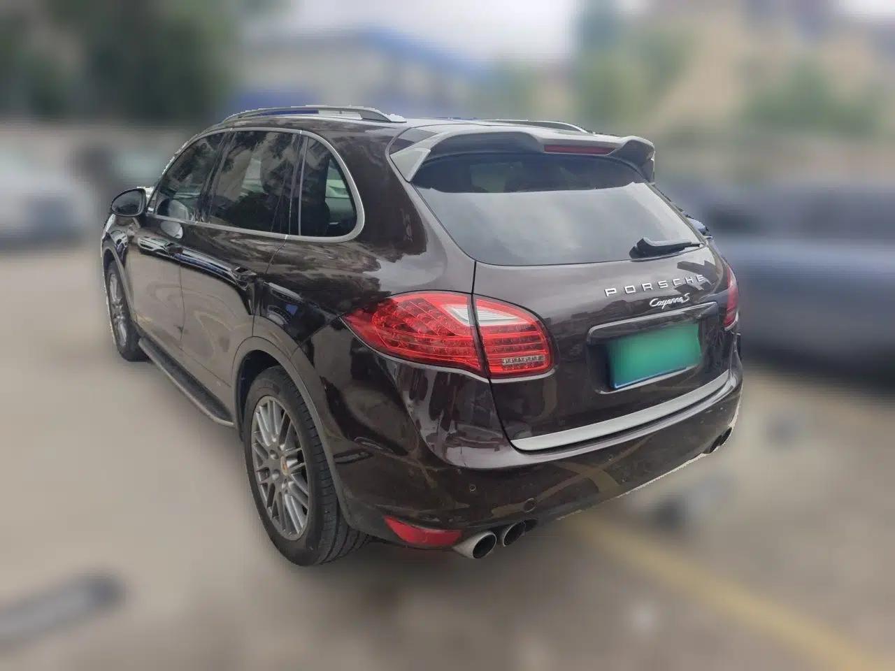 Porsche Cayenne 2014 Cayenne Platinum Edition 3.0T — миниатюра 4