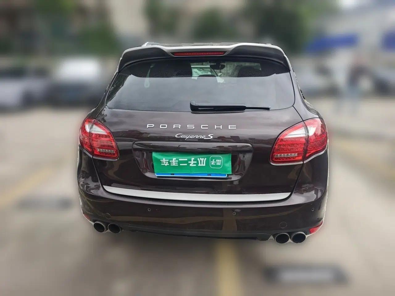 Porsche Cayenne 2014 Cayenne Platinum Edition 3.0T — миниатюра 5