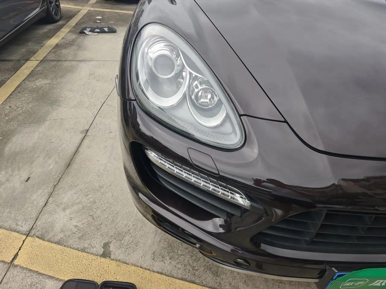 Porsche Cayenne 2014 Cayenne Platinum Edition 3.0T — миниатюра 7