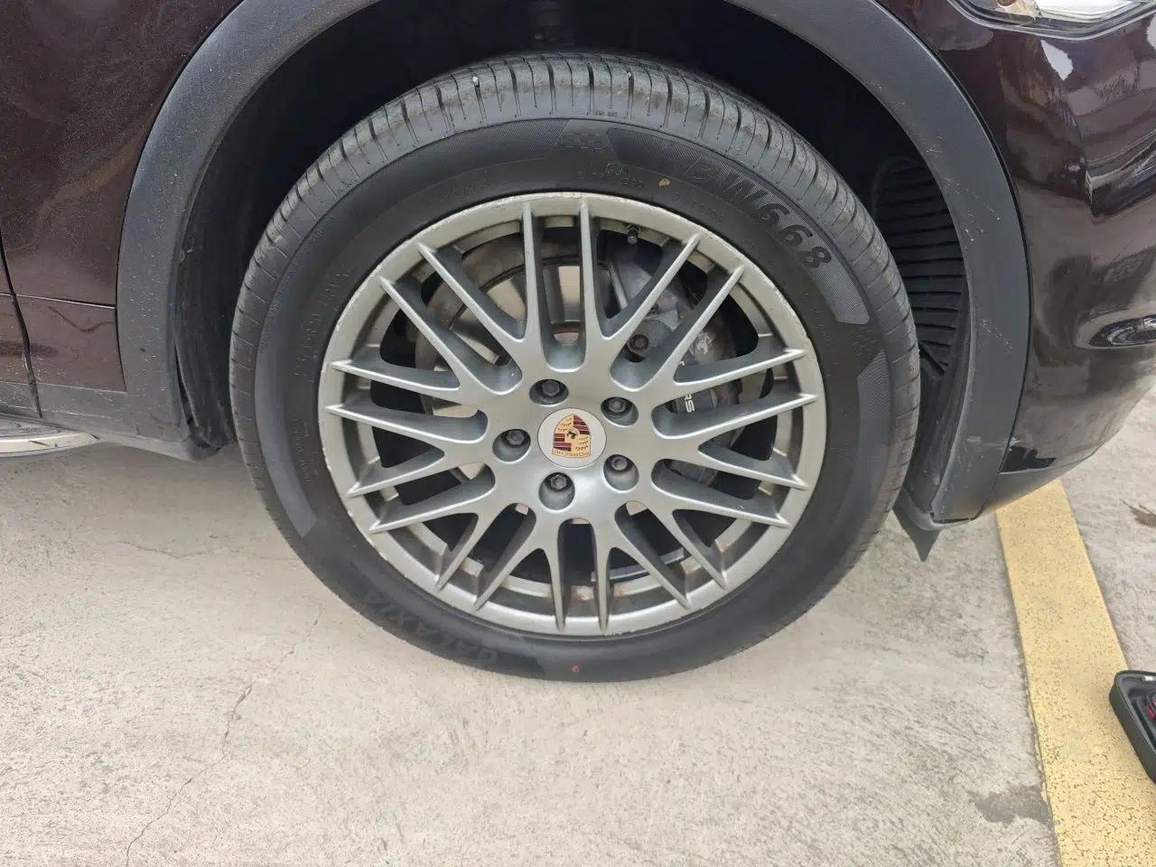 Porsche Cayenne 2014 Cayenne Platinum Edition 3.0T — миниатюра 8