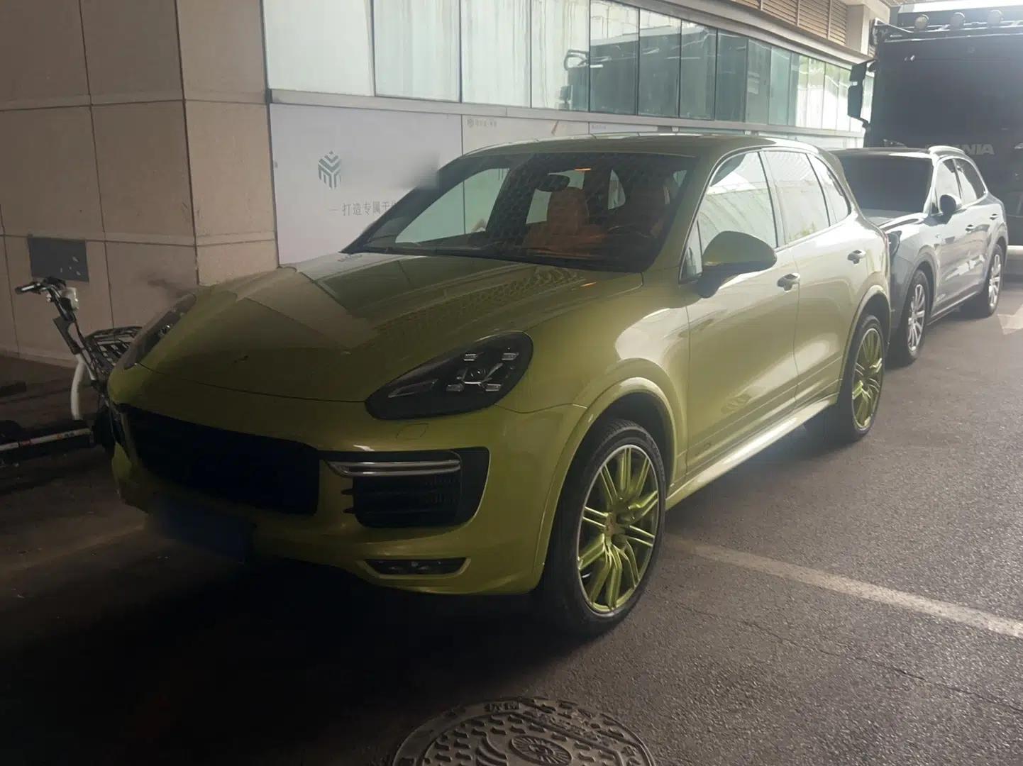 Porsche Cayenne 2015 Cayenne GTS 3.6T — миниатюра 1