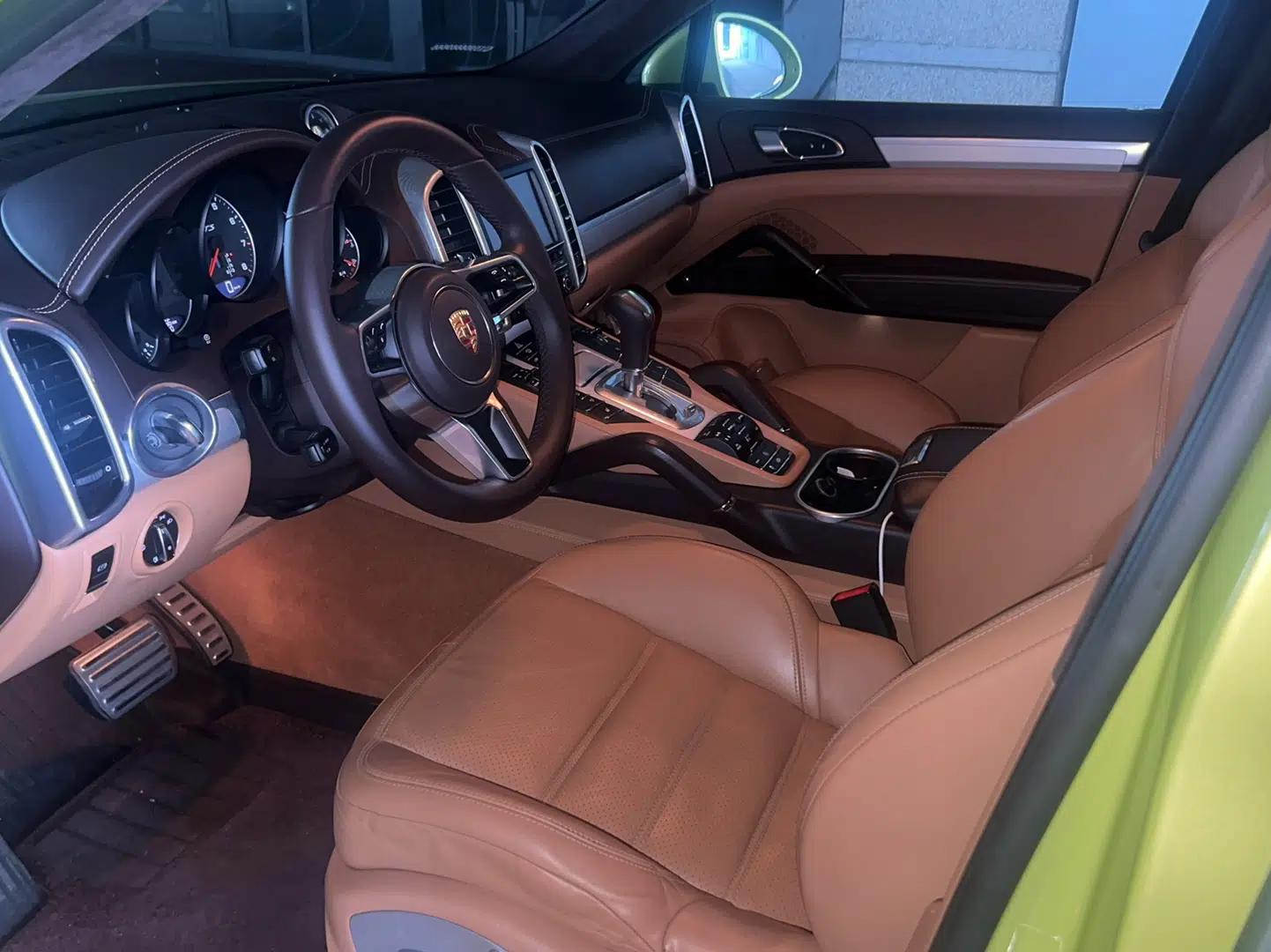 Porsche Cayenne 2015 Cayenne GTS 3.6T — миниатюра 9