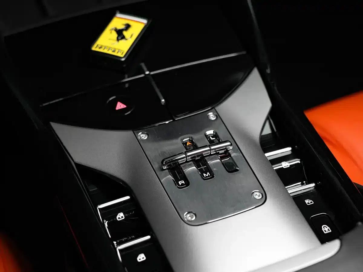 2023 Purosangue 6.5L V12 — миниатюра 15