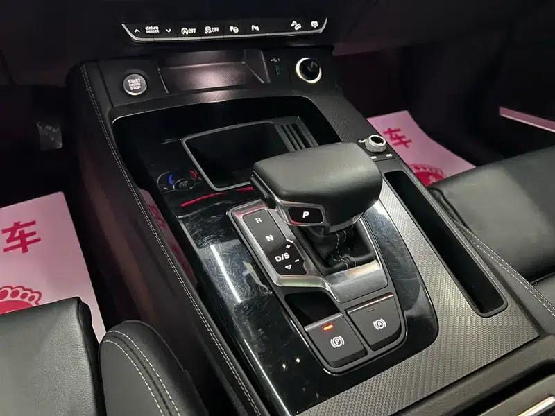 Audi Q5L 2022 45T Luxury Dynamic — миниатюра 11