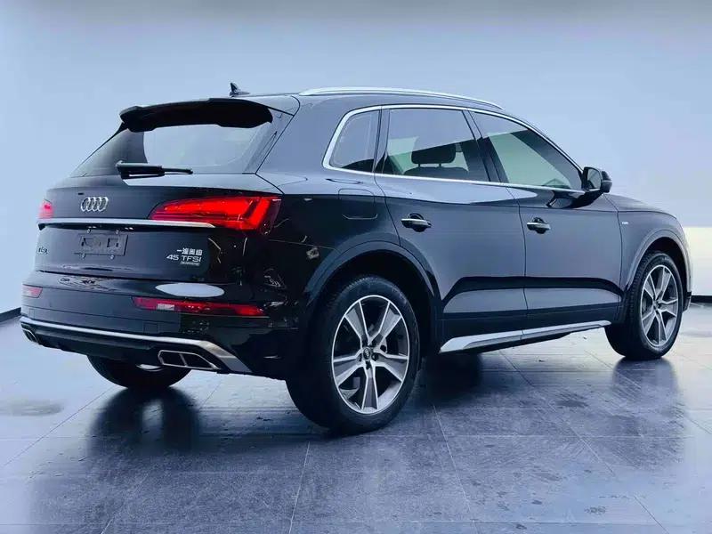 Audi Q5L 2022 Facelift 45T Luxury Dynamic — миниатюра 6