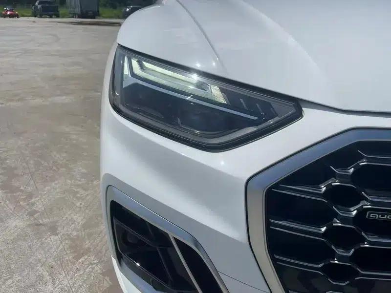 Audi Q5L 2022 40T RS Sport Package — миниатюра 13