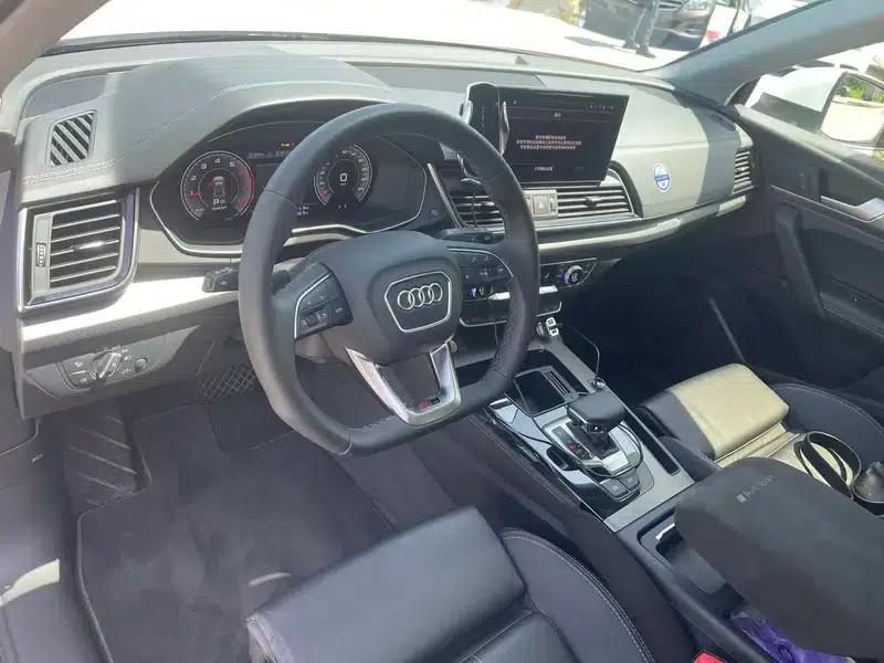 Audi Q5L 2022 40T RS Sport Package — миниатюра 22