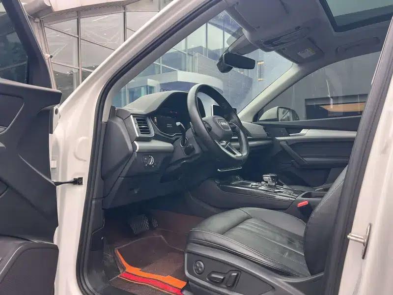 Audi Q5L 2020 40 TFSI Luxury Fashion Edition — миниатюра 10