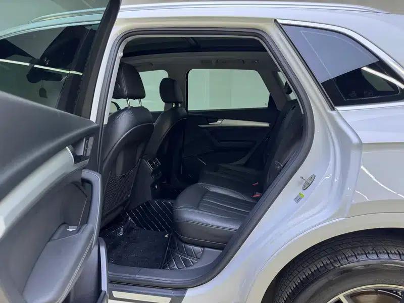 Audi Q5L 2020 40 TFSI Luxury Fashion Edition — миниатюра 18