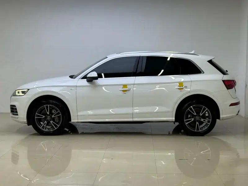 Audi Q5L 2020 40 TFSI Luxury Fashion Edition — миниатюра 4