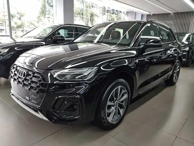 Audi Q5L 2023 40T Luxury Dynamic — миниатюра 1