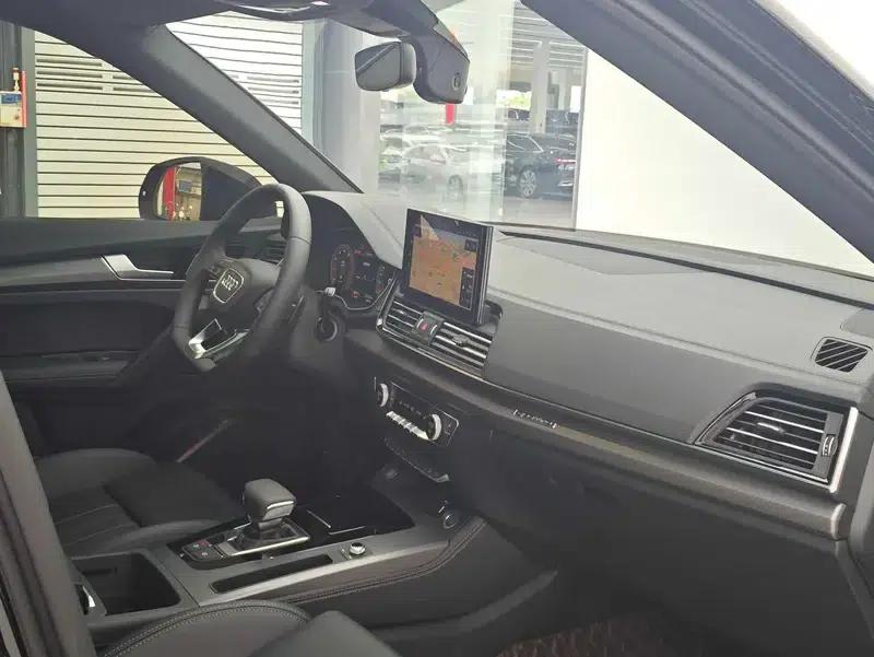 Audi Q5L 2025 45TFSI Luxury Dynamic — миниатюра 12