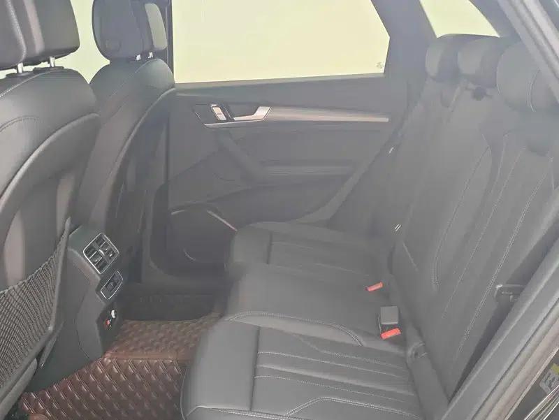 Audi Q5L 2025 45TFSI Luxury Dynamic — миниатюра 16