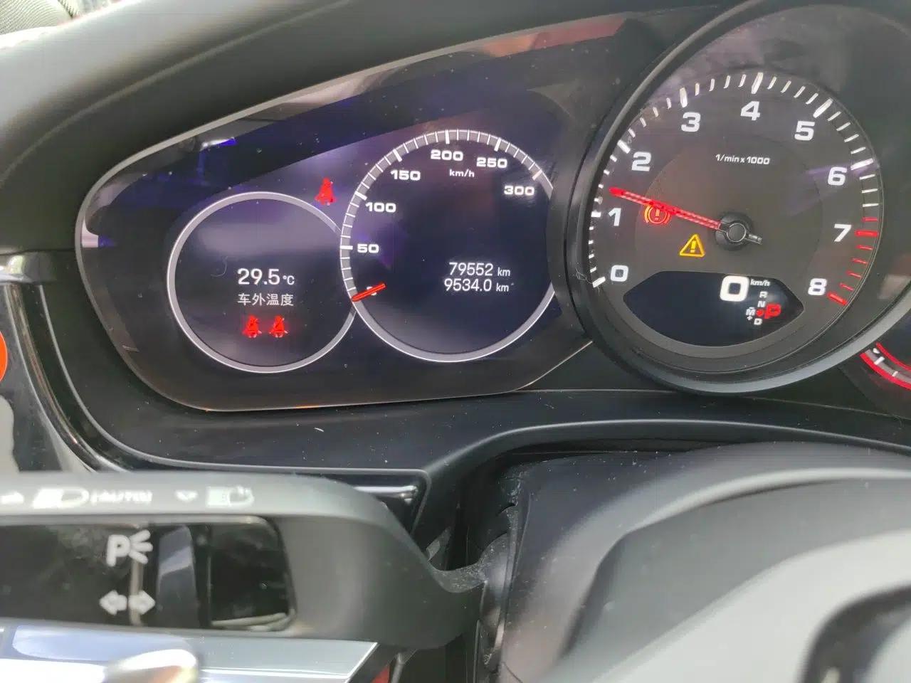 Porsche Panamera 2022 Panamera Executive Long Wheelbase Platinum Edition 2.9T — миниатюра 12