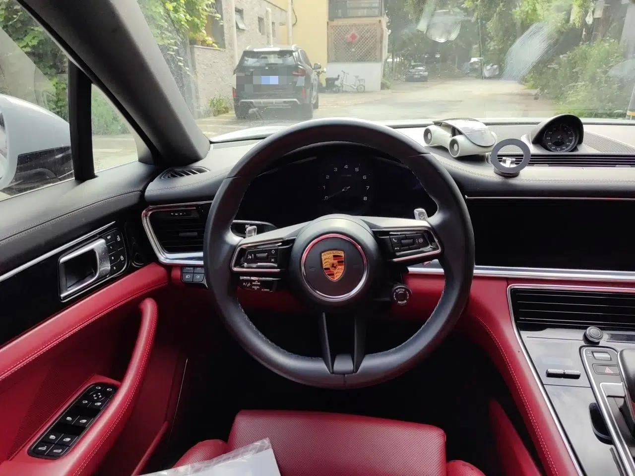 Porsche Panamera 2022 Panamera Executive Long Wheelbase Platinum Edition 2.9T — миниатюра 10