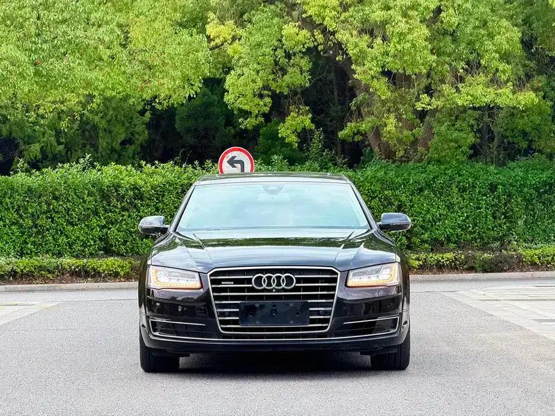 2017 Audi A8 A8L 45 TFSI quattro Luxury — миниатюра 2