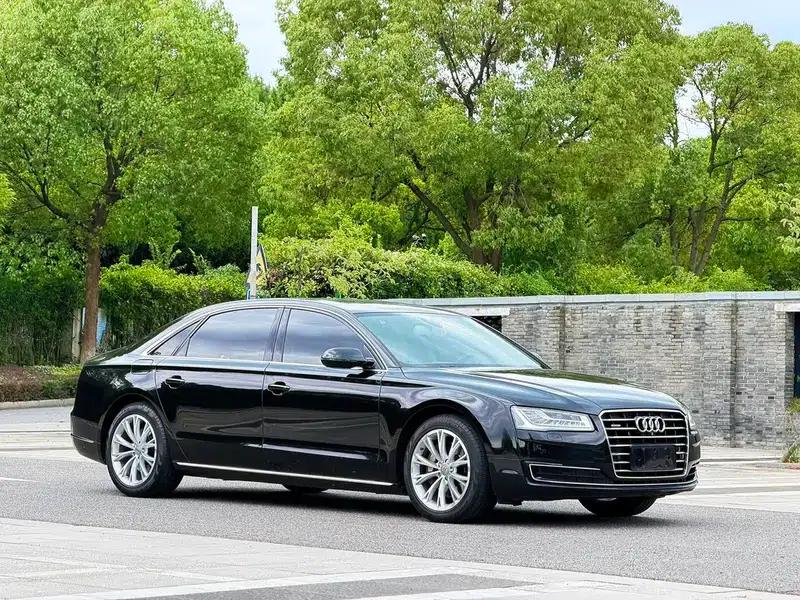 2017 Audi A8 A8L 45 TFSI quattro Luxury — миниатюра 3