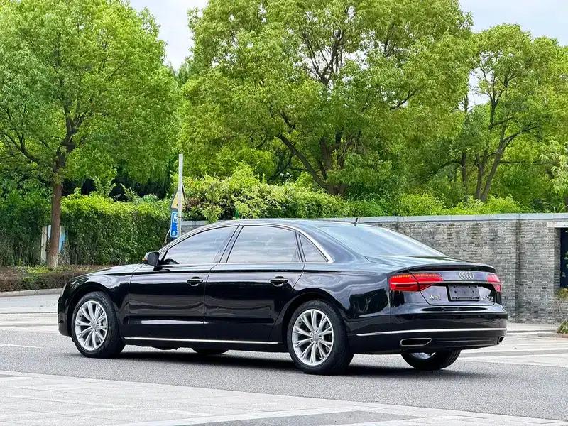 2017 Audi A8 A8L 45 TFSI quattro Luxury — миниатюра 4