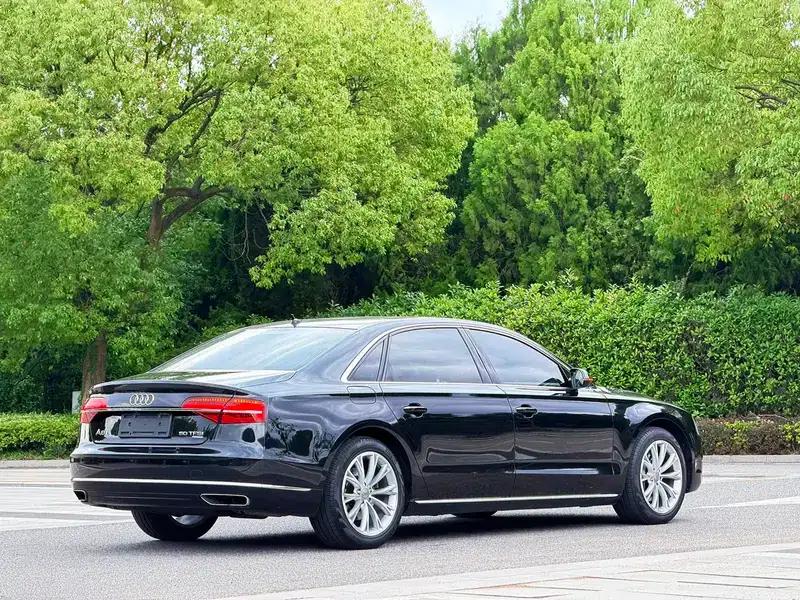 2017 Audi A8 A8L 45 TFSI quattro Luxury — миниатюра 6
