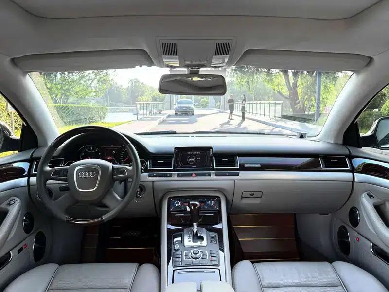 Audi A8 2010 4.2FSI Quattro Limited Edition — миниатюра 16