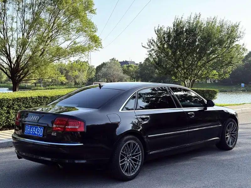 Audi A8 2010 4.2FSI Quattro Limited Edition — миниатюра 4