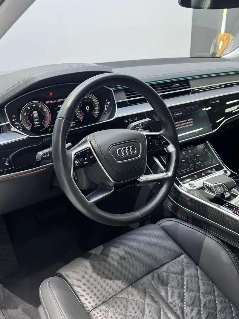 2024 Audi A8 A8L 50 TFSI quattro Premium Edition — миниатюра 7