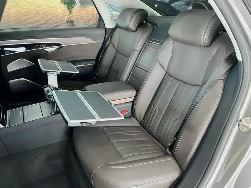 2021 Audi A8 A8L 55 TFSI quattro Premium — миниатюра 27