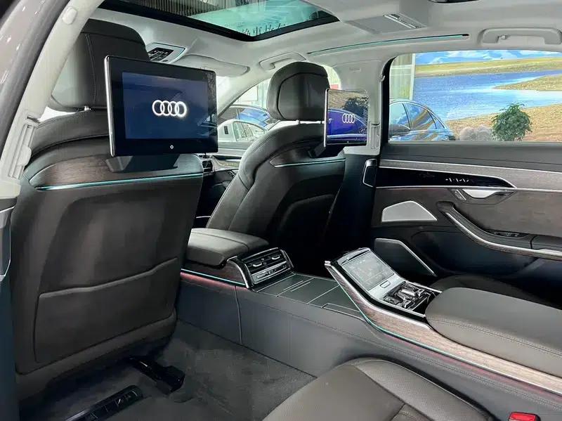 2021 Audi A8 A8L 55 TFSI quattro Premium — миниатюра 32