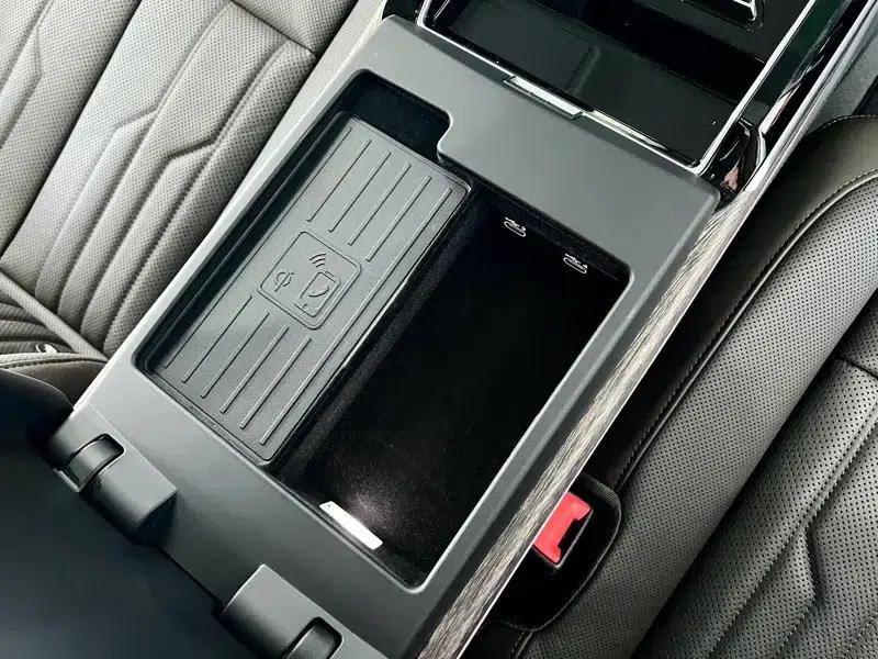 2021 Audi A8 A8L 55 TFSI quattro Premium — миниатюра 10
