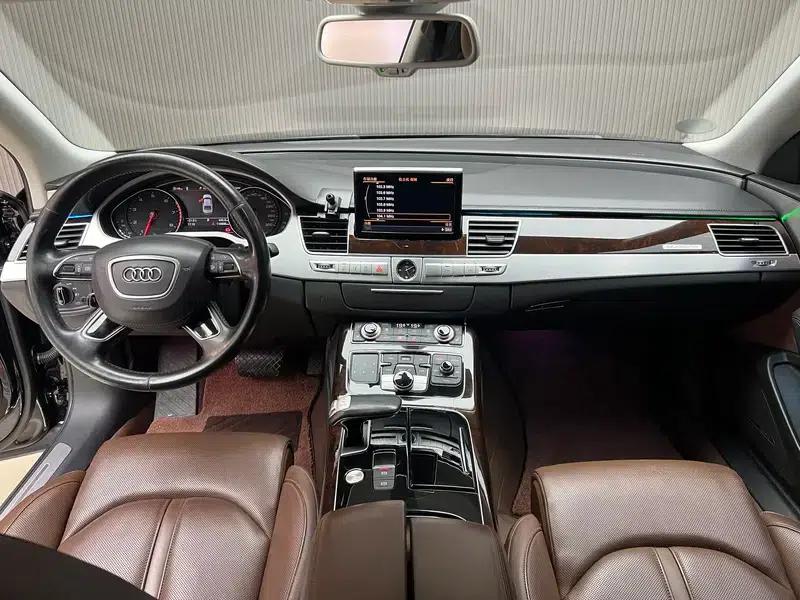 2017 Audi A8 A8L 45 TFSI quattro Luxury — миниатюра 12