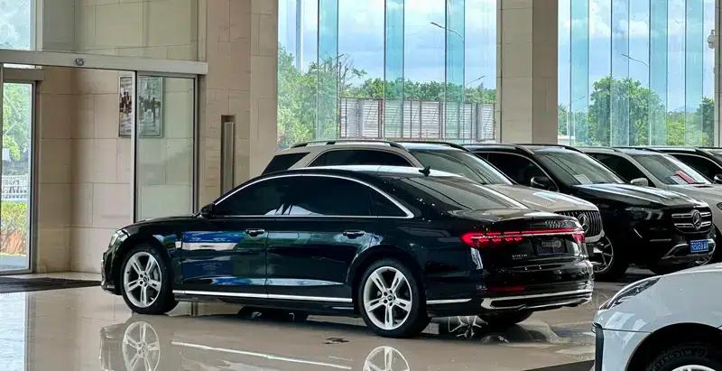 2023 Audi A8 A8L 50 TFSI quattro Premium Edition — миниатюра 5