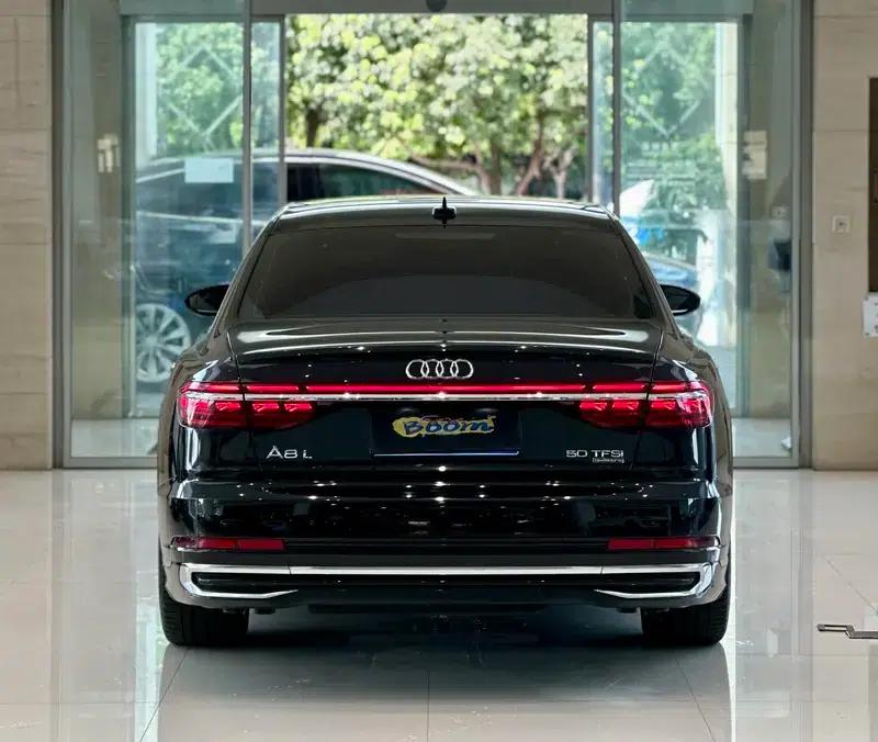 2023 Audi A8 A8L 50 TFSI quattro Premium Edition — миниатюра 6