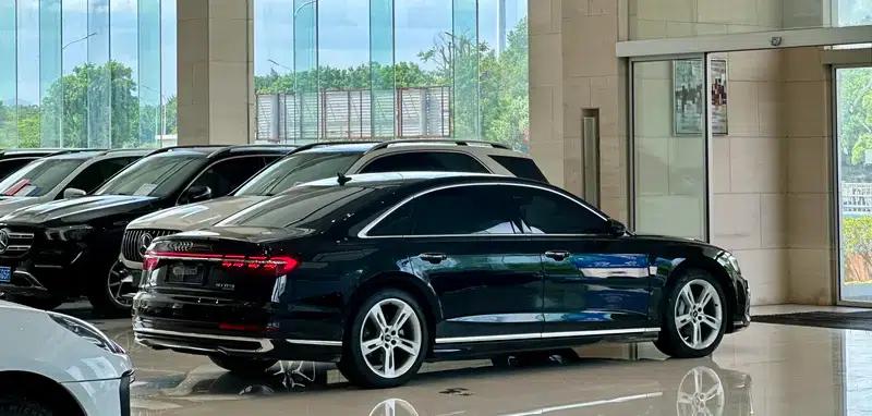 2023 Audi A8 A8L 50 TFSI quattro Premium Edition — миниатюра 7