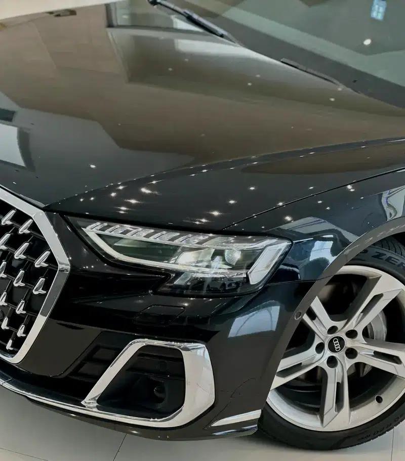 2023 Audi A8 A8L 50 TFSI quattro Premium Edition — миниатюра 9