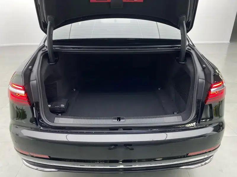 2023 Audi A8 A8L 50 TFSI quattro Premium Edition — миниатюра 11