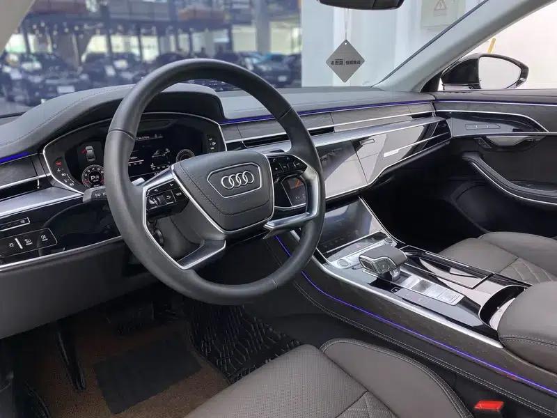 2023 Audi A8 A8L 50 TFSI quattro Premium Edition — миниатюра 7