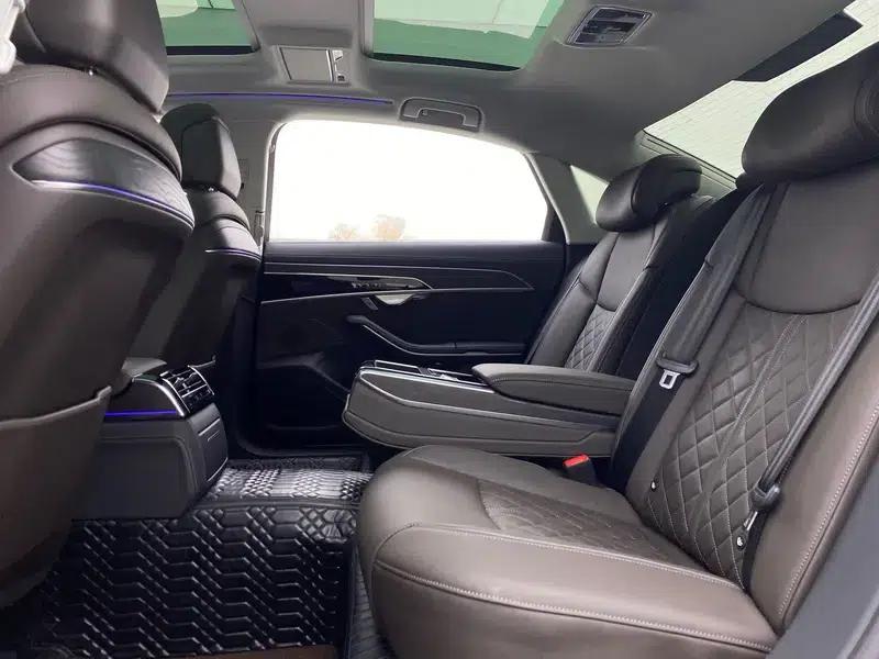 2023 Audi A8 A8L 50 TFSI quattro Premium Edition — миниатюра 9