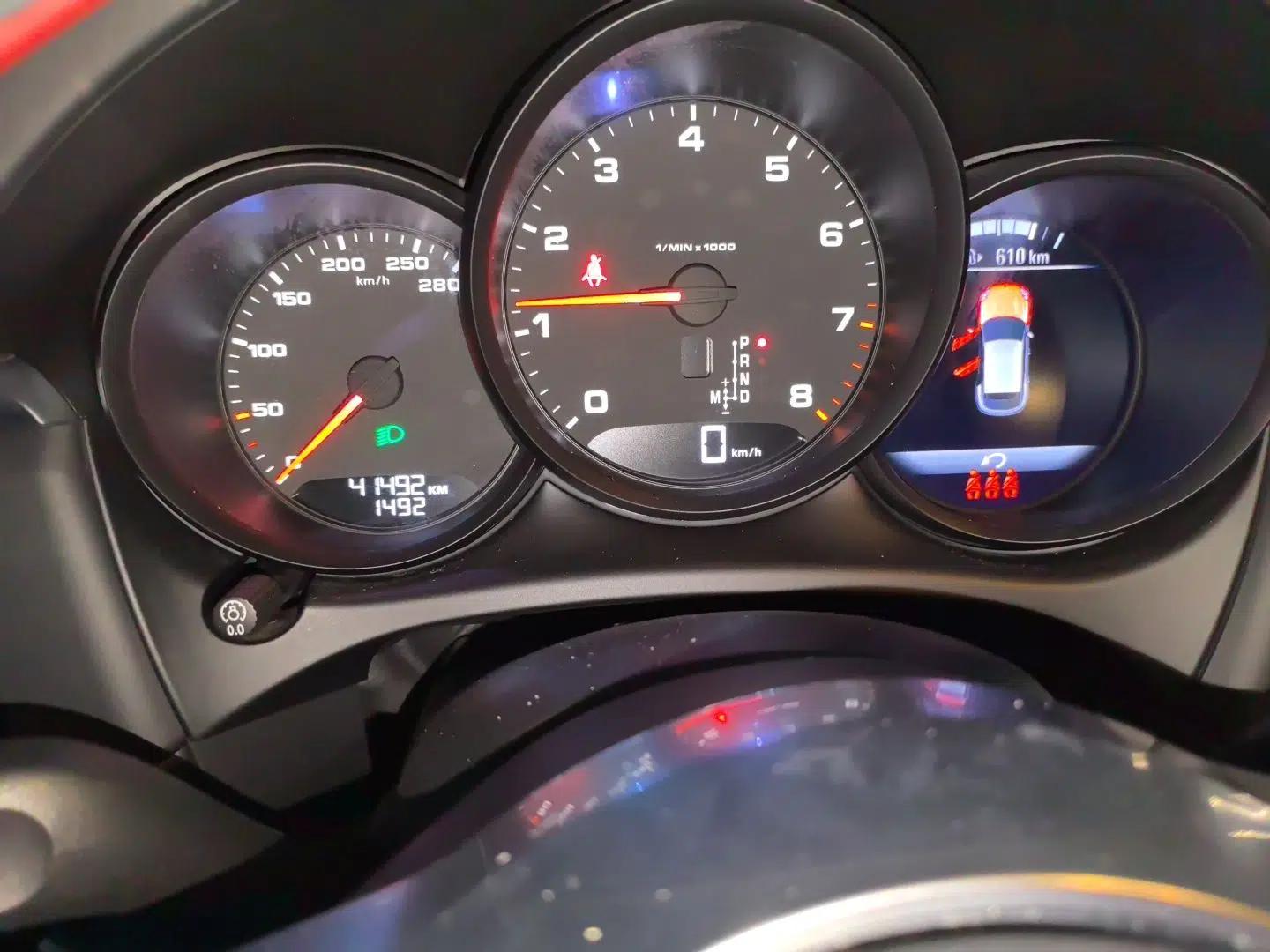 Porsche Macan 2018 Macan 2.0T — миниатюра 12