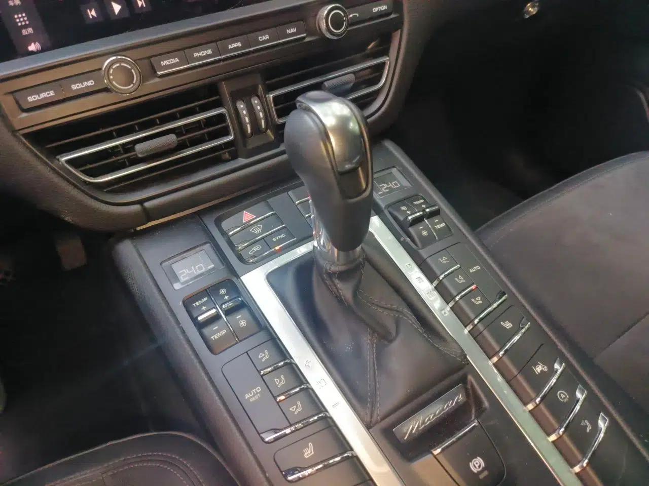 Porsche Macan 2018 Macan 2.0T — миниатюра 14