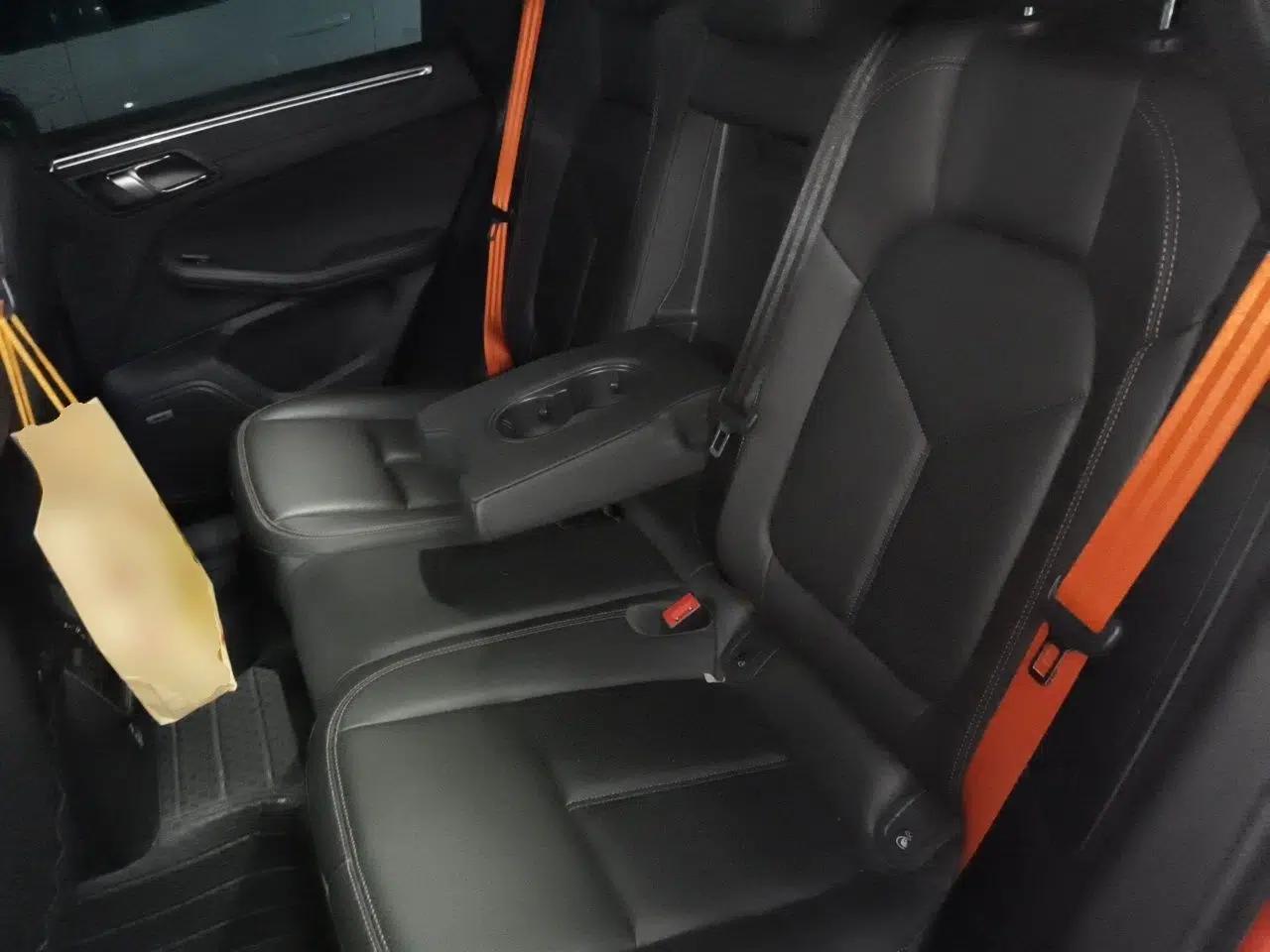 Porsche Macan 2022 Macan 2.0T — миниатюра 17