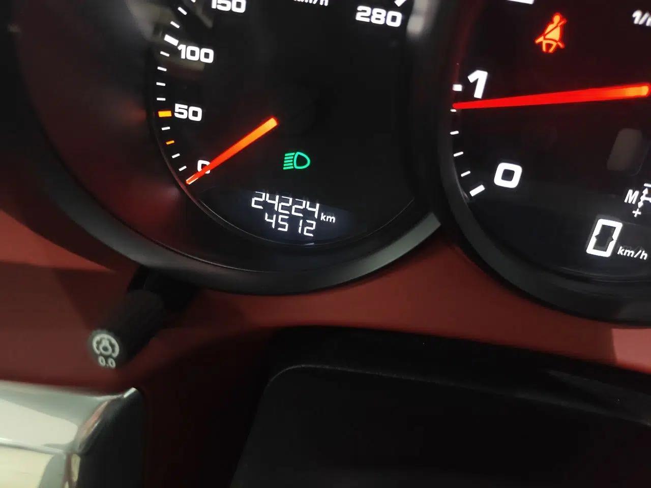 Porsche 718 2022 Boxster 2.0T — миниатюра 12