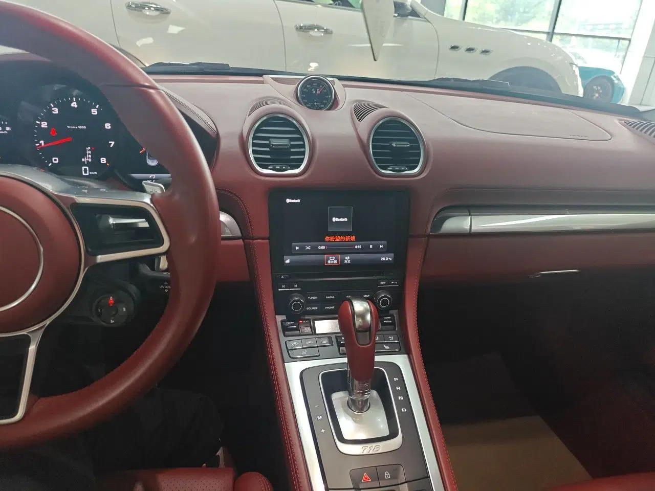 Porsche 718 2022 Boxster 2.0T — миниатюра 13