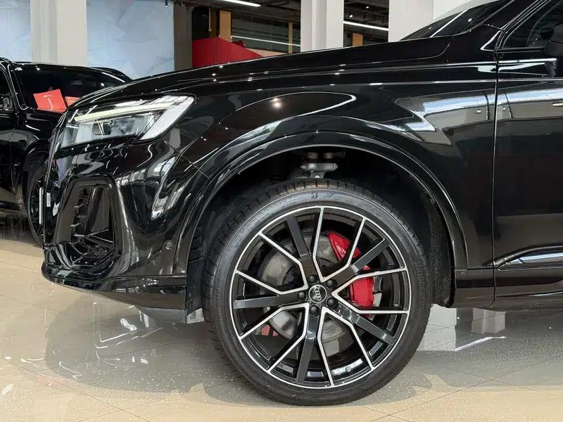 Audi Q7 2024 55 TFSI quattro S line Ice Sport Edition — миниатюра 12