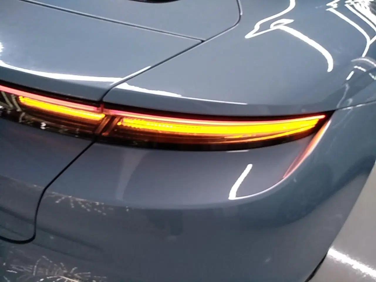 Porsche Taycan 2020 Taycan — миниатюра 14