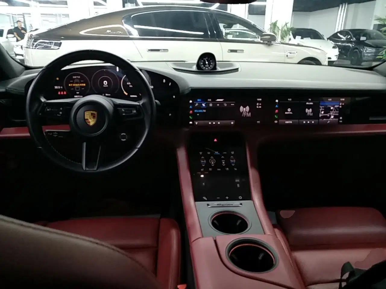 Porsche Taycan 2020 Taycan — миниатюра 17