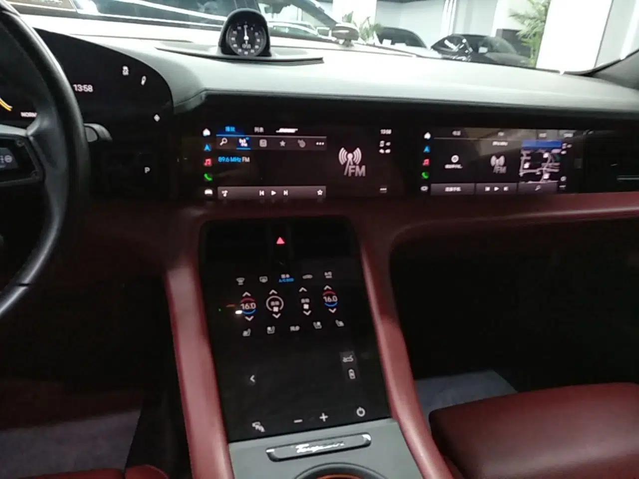Porsche Taycan 2020 Taycan — миниатюра 20