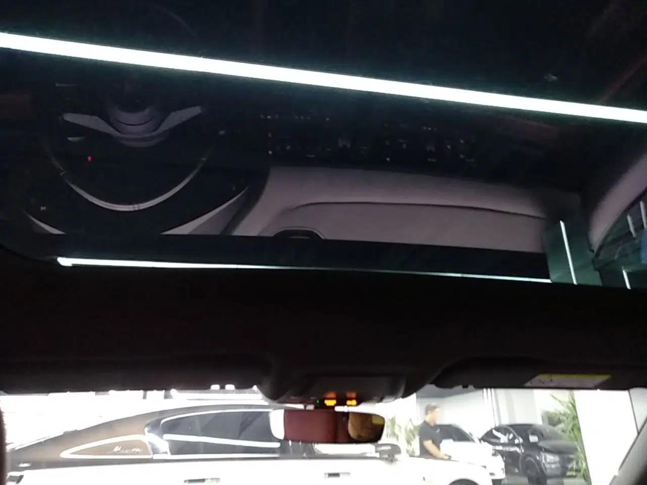 Porsche Taycan 2020 Taycan — миниатюра 26