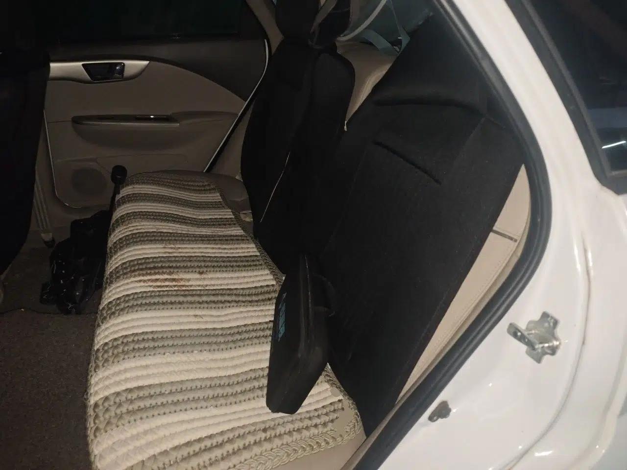 Buick Excelle 2015 1.5L Manual Luxury Model — миниатюра 17